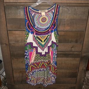 Super cute printed high low tank